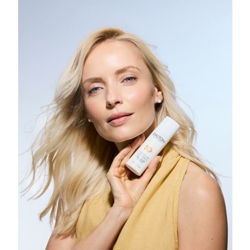 Ultrakönnyű ápoló krém-gél SPF 50 védelemmel